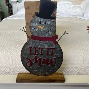 “Let It Snow” Snowman